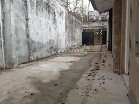 Depto Tipo Casa 2 ambientes con 1 baño