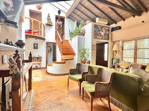 Casa 6 Ambientes con pileta y jardin Vicente Lopez