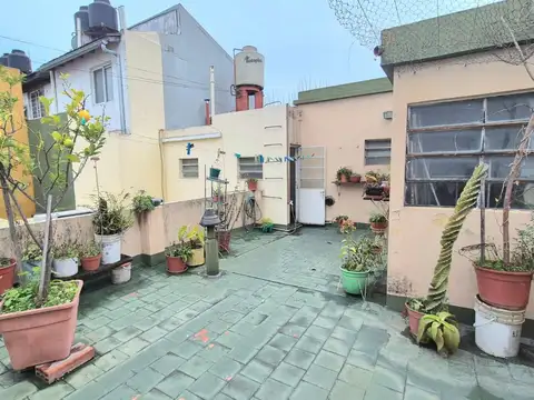 Depto Tipo Casa en Venta de 5 ambientes