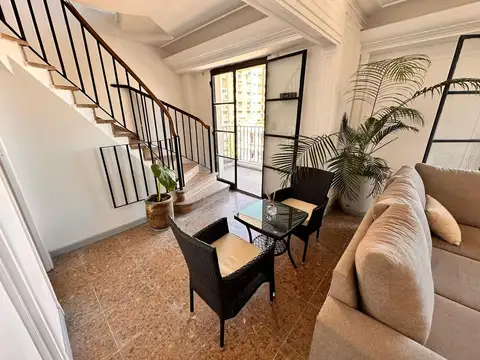 VENTA DEPTO. DUPLEX AMUEBLADO 4 AMB C/BALCON