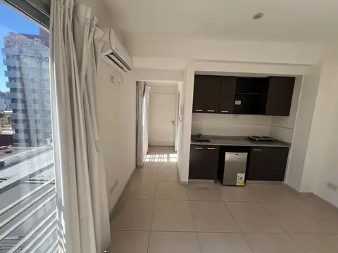 LUMINOSO MONOAMBIENTE con BAULERA