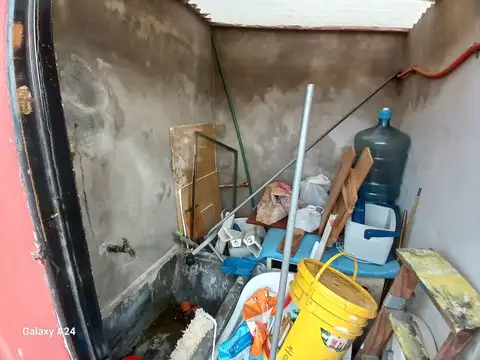Depto Tipo Casa en Venta al Este