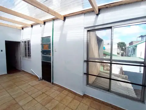 Depto Tipo Casa en Venta en Lomas del Mirador, USD 80.000