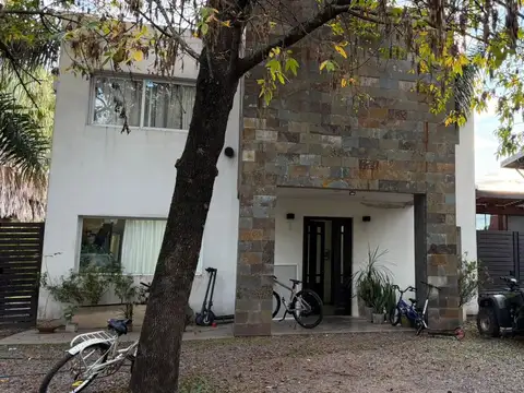 Isla Rasa 100