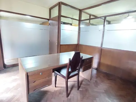 Oficina en Venta al Este