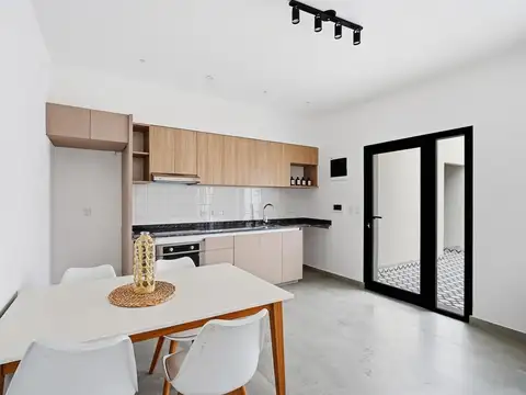 Depto Tipo Casa en Venta 40 años