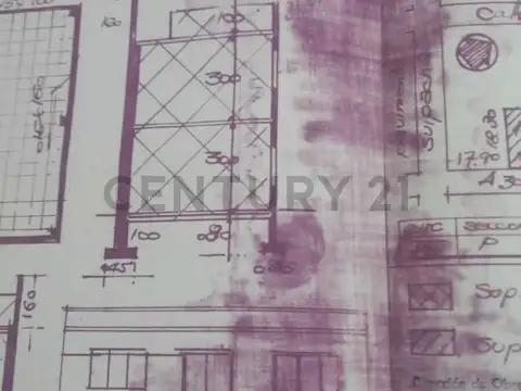 Casa 7 ambientes con 1 baño