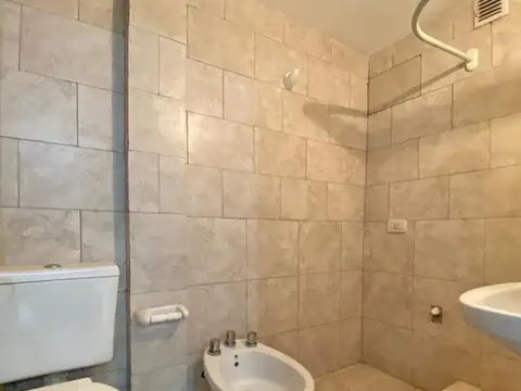 Departamento 5 ambientes con 3 baños