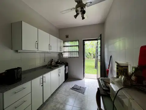 Casa 5 ambientes con 4 baños