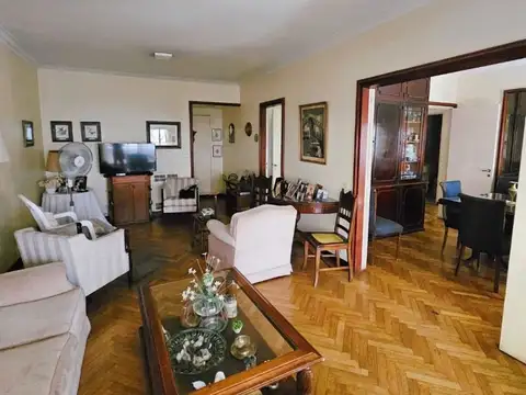 Departamento en Venta de 5 ambientes