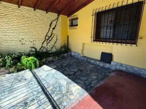 Casa en Venta en Castelar Norte, USD 185.000