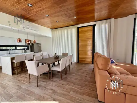 Casa 4 ambientes con 3 baños