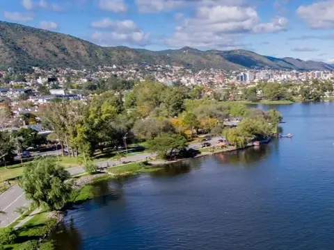 Departamento 5 ambientes con 2 baños