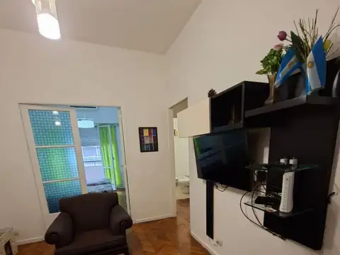 BILLINGHURST 1900, Piso 1