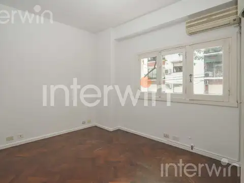 Depto Tipo Casa en Venta 40 años