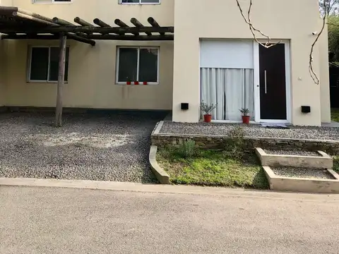 los jazmines 3800 ,  alberti,  pilar 3800