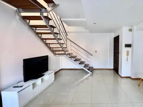 Depto Tipo Casa en Venta de 2 ambientes