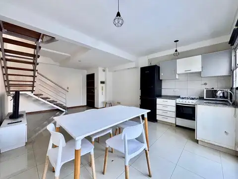 Depto Tipo Casa 2 ambientes con 1 baño