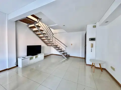 Depto Tipo Casa en Venta de 1 dormitorio