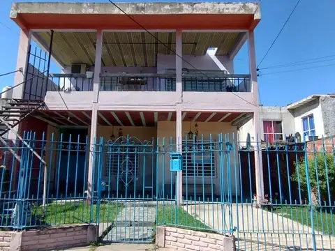 CASA EN VENTA EN BLOCK 3 AMBIENTES EN MORON
