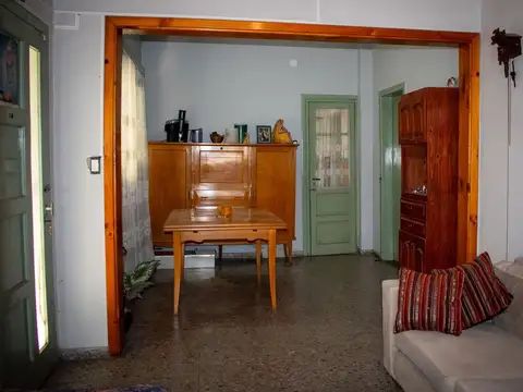 Casa en Venta en Bernal Oeste, USD 83.000