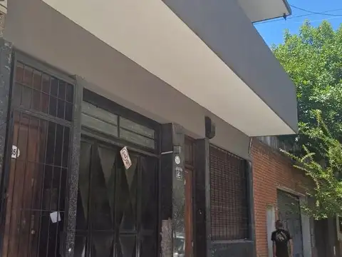 Deposito con oficina y cocheras en alquiler en Villa Crespo