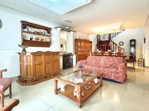 Casa en Venta de 4 dormitorios