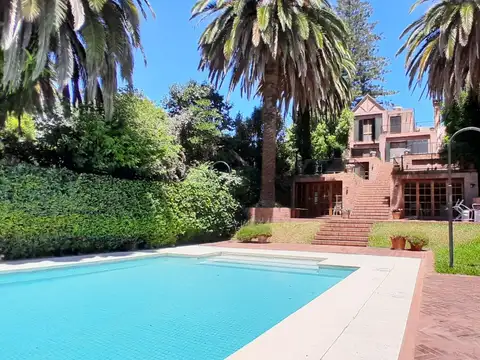 Casa en Venta en Martinez Libertador / Rio, Martinez