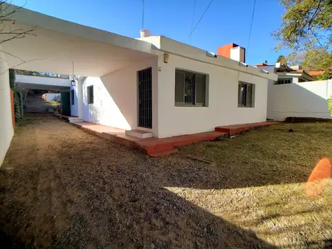 Casa 6 ambientes con 3 baños