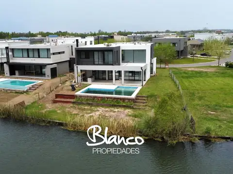 Casa  en Venta en Puertos, Escobar, G.B.A. Zona Norte