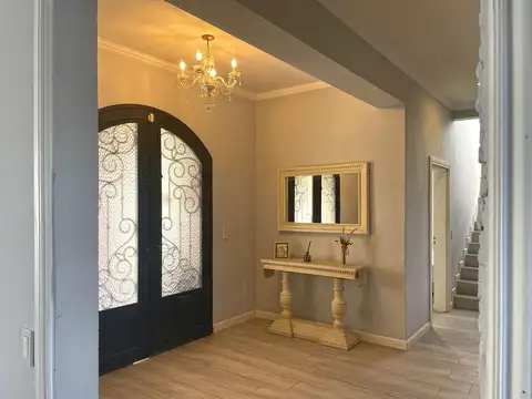 Casa en Venta en La Pista, USD 420.000