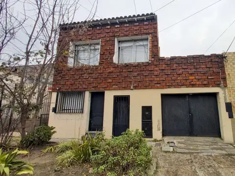 Depto Tipo Casa 2 ambientes con 1 baño