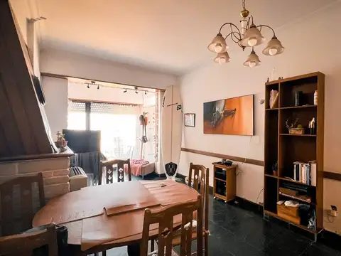 Depto Tipo Casa en Venta de 4 ambientes