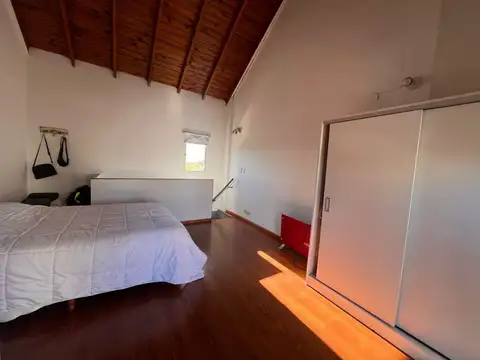 VENTA PH 2 AMBIENTES REMEDIOS DE ESCALADA
