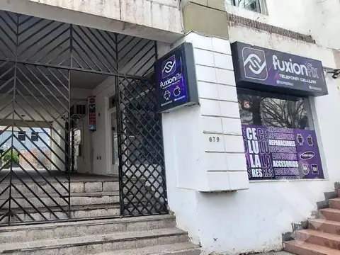 VENTA OFICINA  Santa Fe al 600 pta baja. Neuquen Capital