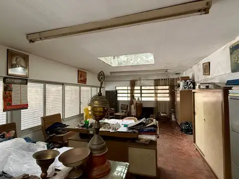 Av Vicente López 300