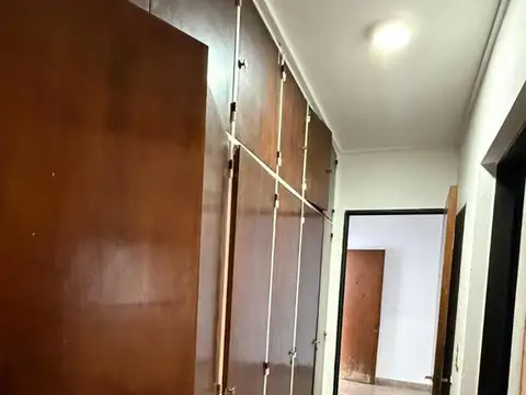 Depto Tipo Casa en Venta 50 años