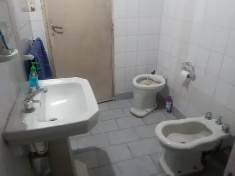 Padre  Bressiani 1068 - General lagos - Casa de un dormitorio - En Venta - USD 45.000