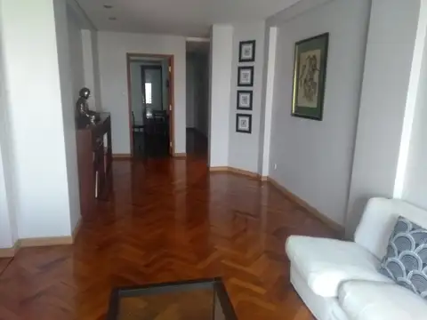 Departamento en Venta al Noreste