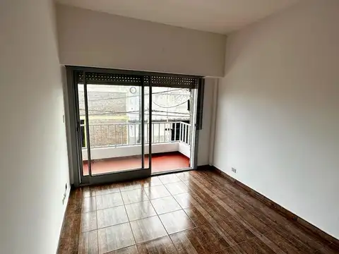 Depto Tipo Casa en Alquiler de 5 ambientes