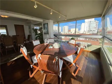 Departamento en Alquiler de 4 dormitorios