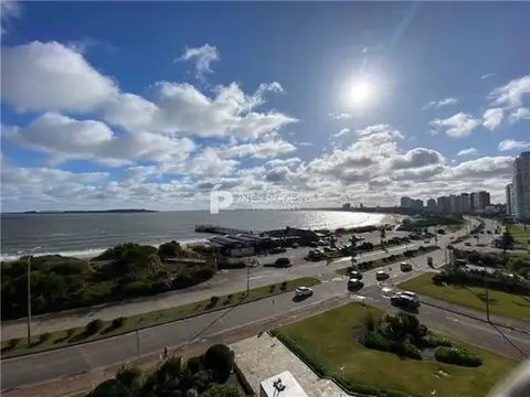 Departamento 5 ambientes con 3 baños