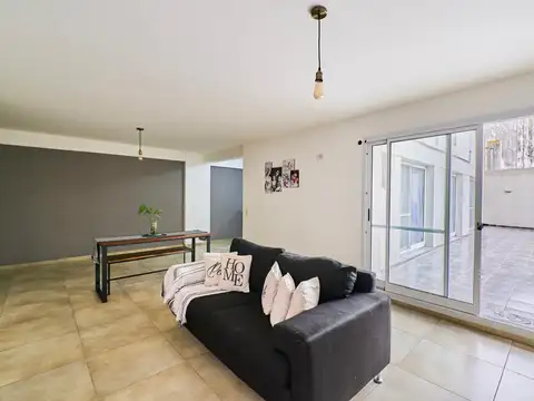 Venta Departamento 4 Ambientes Luminoso en Parque Patricios