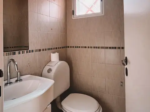 Depto Tipo Casa 3 ambientes con 2 baños