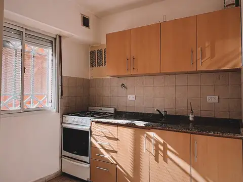 Depto Tipo Casa en Venta en Liniers, USD 145.000