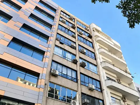 Alsina 833 SIN EXPENSAS oficinas 36m2 baños externos