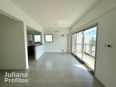 Departamento dos ambientes con cochera en alquiler - Quilmes Centro 