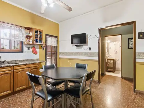 CASA 3 AMBIENTES VENTA TEMPERLEY PATIO COCHERA