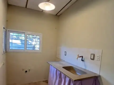 Casa de 3 Dormitorios a 150 mts de Av Urquiza