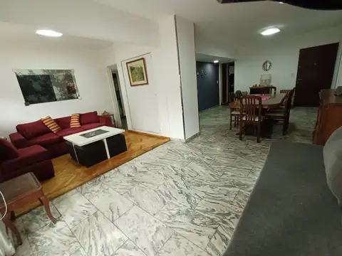 Departamento en Venta de 5 ambientes